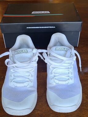 Women's Basketball Shoes